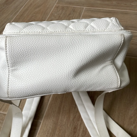 + CLAIRE’S + Quilted Faux Leather Backpack - Picture 9 of 15